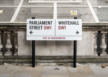 Impartial civil service lists “change of government” as main wish for 2024