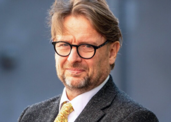 Bristol University professor sacked for anti-Zionist views was unfairly dismissed, tribunal finds