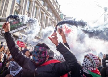 Raft of new measures announced by government to crackdown on “disruptive” protests