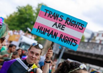 Brazilian feminist faces 25 years for misgendering politician under “social racism” law